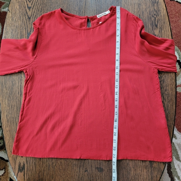 Heart & Hips Red Bell Sleeve Top Size Women's Medium NEW with Tag - Picture 7 of 10
